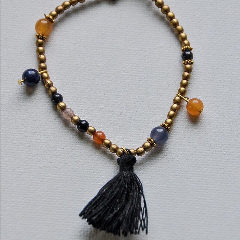 Single Strand Beaded Bracelet - Black